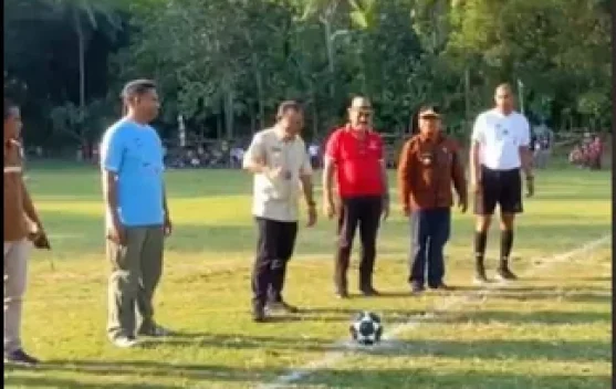 Bupati Ende Buka Turnamen Kece Cup 2026, Dorong Pembinaan Sepak Bola Berjenjang