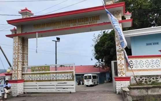 Perkuat Program Karier, SMKN 1 Ende Cetak Lulusan Siap Kerja