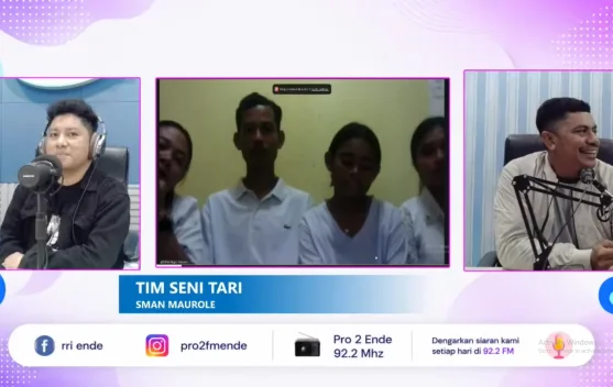 SMAN Maurole Rawat Budaya Melalui Seni Tari