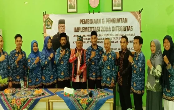 Kanwil Kemenag NTT Perkuat Implementasi Zona Integritas di MTs Negeri 2 Mabar