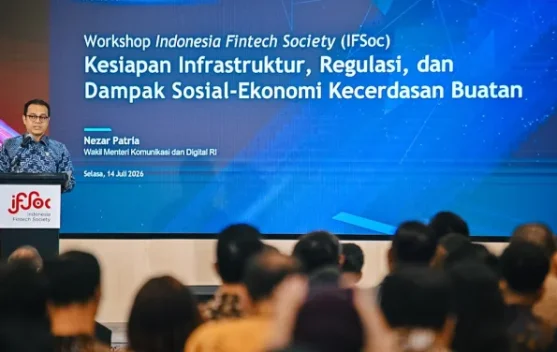 Wamenkomdigi: Indonesia Harus Perkuat Infrastruktur AI agar Tak Hanya Jadi Pasar