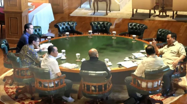 President Prabowo Leads Economic Strategy Talks Ahead of U.S. Visit