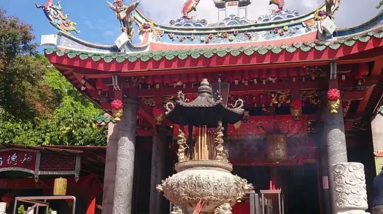 Exploring History and Tolerance at Tua Pek Kong Temple, Singkawang