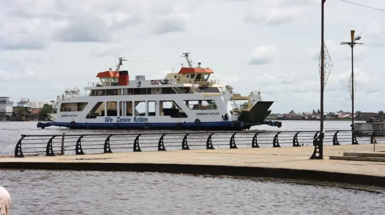 Bardan-Siantan Ferry Resumes Service to Serve North Pontianak Residents