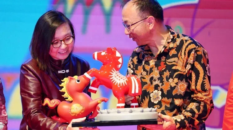 Indonesia–China Cultural Diplomacy Strengthened Through Imlek Mascot Exchange