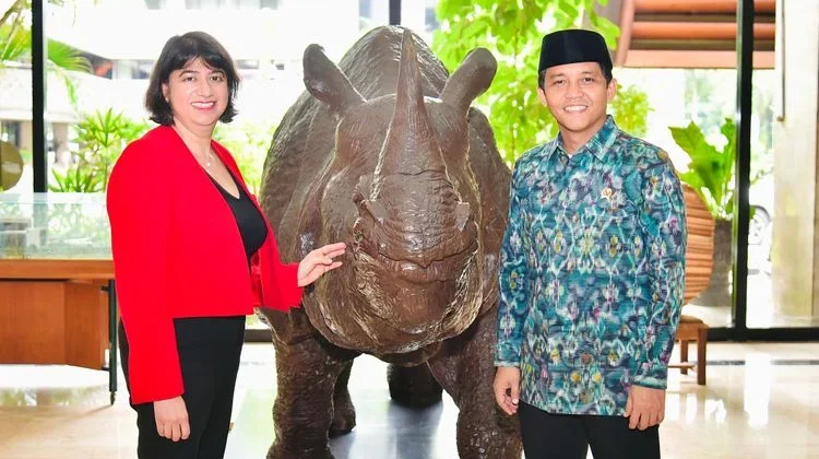 Indonesia-UK Partnership Advances Elephant Conservation and Forest Finance