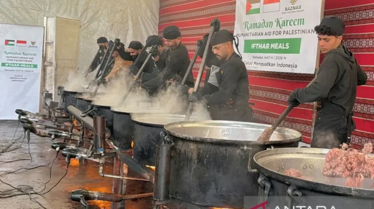 Indonesians Send Iftar Meal Packages to Gaza During Ramadan Through Baznas