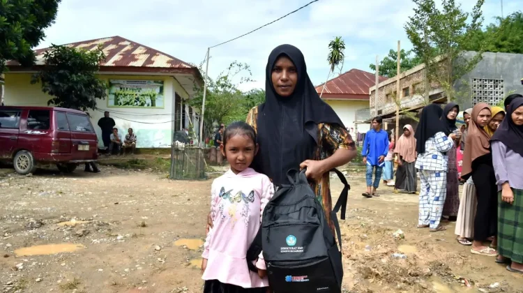 IDR 1.25T Allocated to 1,741 Disaster-Hit Schools in Sumatra