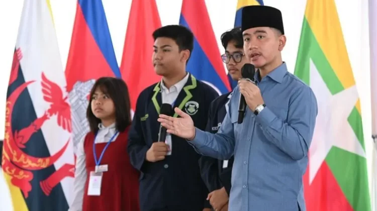 Vice President Gibran Urges Students to Master AI Technology and Ethics