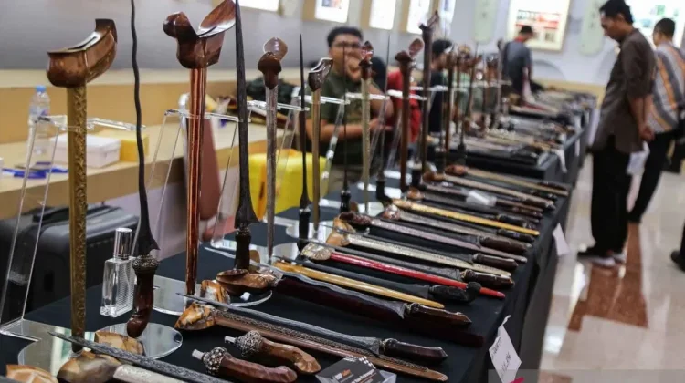 Ministry to Strengthen Keris Preservation Through Professional Certification