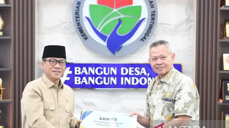 Minister Urges Sigi Regency to Optimize Tourism and Export Potential