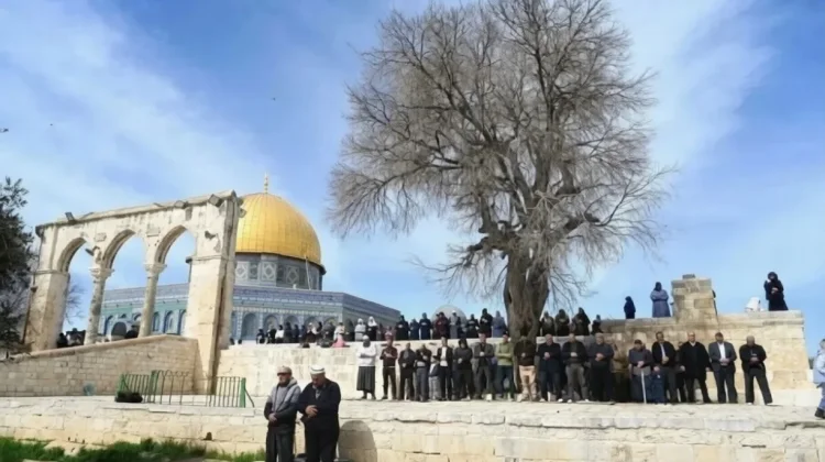 Indonesia and Muslim Nations Condemn Al-Aqsa Closure During Ramadan