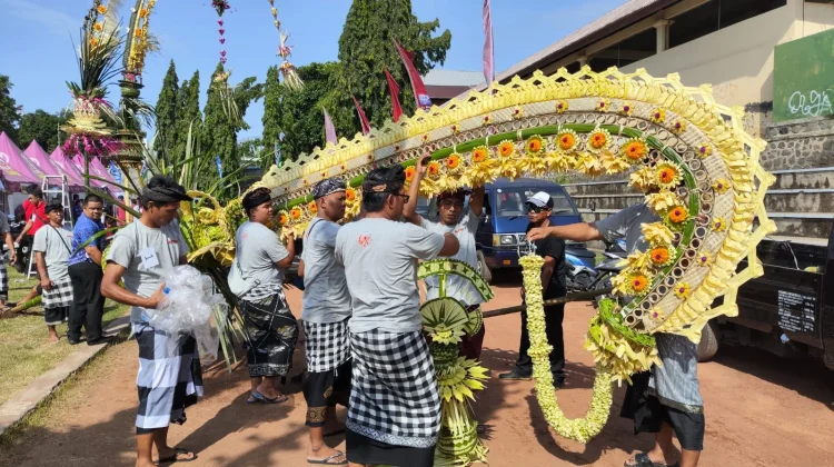 The Meaning of the Balinese Penjor, A Symbol of Gratitude and Harmony with Nature