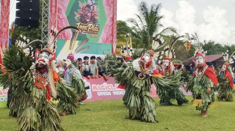 Wehea Traditions Take Center Stage in East Kalimantan’s Holiday Season