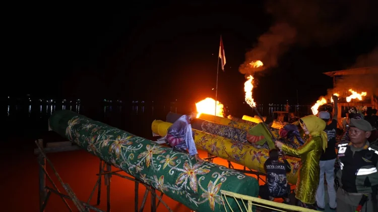 Pontianak’s Cannon Tradition Echoes Along the Kapuas