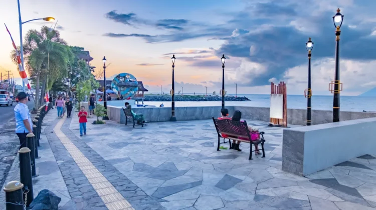Public Works Promotes Revitalized Malalayang Beach for Eid Tourists