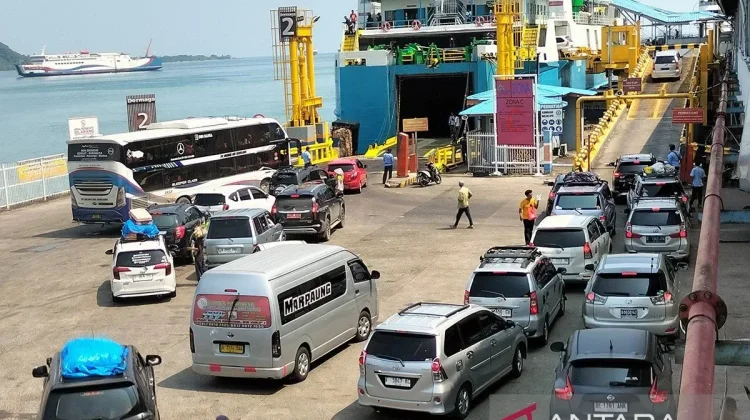 Bakauheni Port Sees 51 Percent Surge in Eid Return Flow