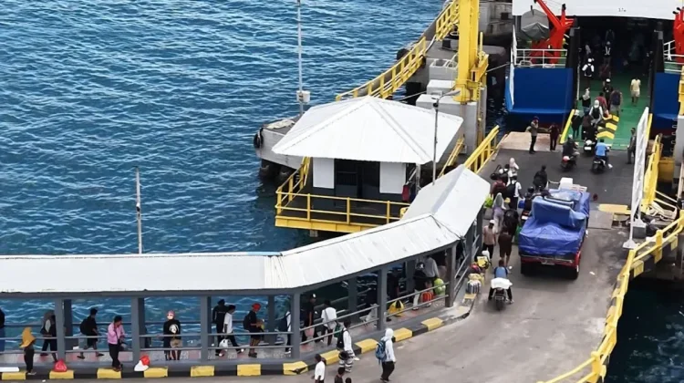 ASDP Operates Eastern Indonesia Ports 24 Hours Daily