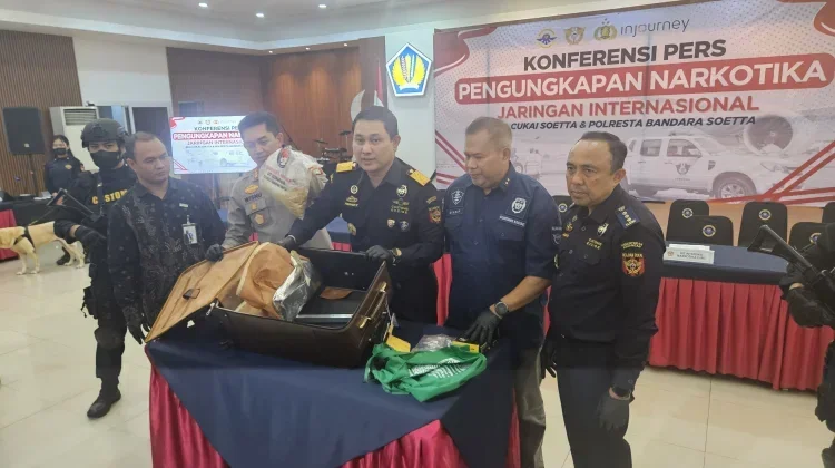Indonesian Police Hunt Chinese Fugitive in MDMA Smuggling Case Amid Eid Exodus