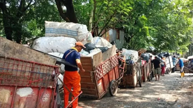 East Jakarta Pushes Household Waste Sorting to Relieve Pressure on Bantargebang