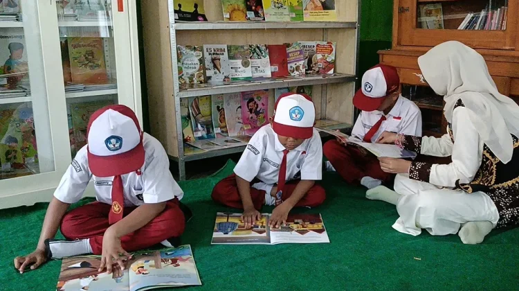 Batang Regency Launches "Sak Minggu Sak Buku" Movement to Foster Critical Thinking