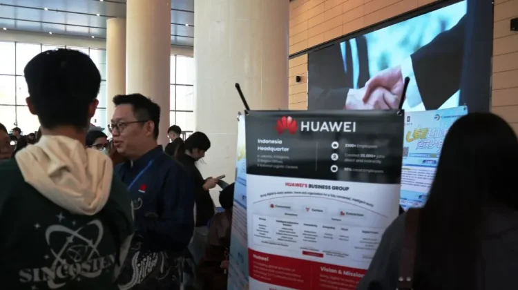 Beijing Job Fair Highlights Rising Global Demand for International Graduates