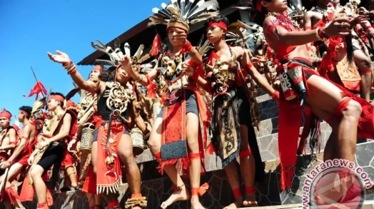Sanggau Strengthens Ethnic Cultural Preservation Through Grants