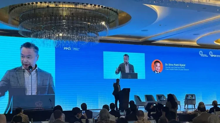 Indonesia Urged to Craft Middle Power Diplomacy Strategy