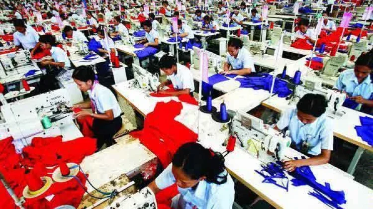 Minister of Industry Highlights Recovery in Indonesia’s Textile Sector