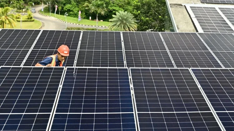 Jakarta Eyes Solar Power and Transit to Cut Fossil Fuel Reliance