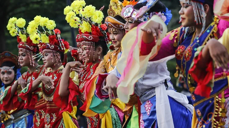 Indonesia Sets Record with 1.000 Dancers Celebrating Cultural Diversity