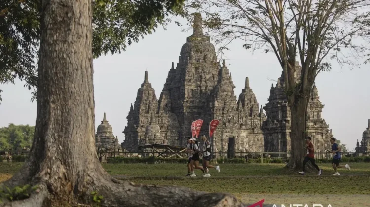 Candi Sewu and Ratu Boko Need Accelerated Restoration