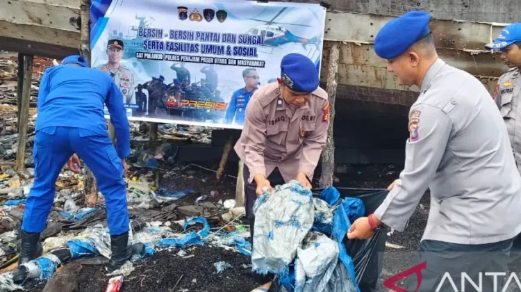 East Kalimantan Prevents Microplastics Pollution in the Sea