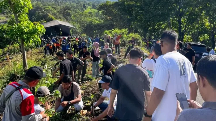 Situbondo Marks Earth Day with Massive 20,000-Tree Reforestation Initiative