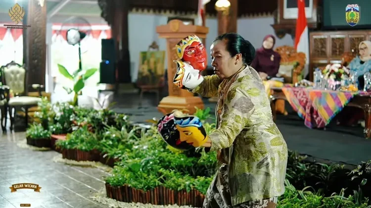 Bundengan Goes Global, Mulyani’s Journey in Preserving Indonesia Heritage