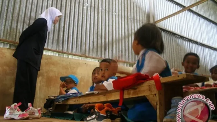 East Kalimantan Tackles Remote Teacher Shortage with Study-to-Return Program