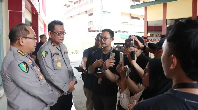 Authorities Continue Identifying 10 Bodies from Bekasi Train Accident