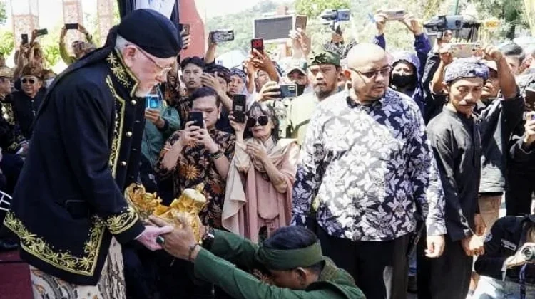 Tatar Sunda Cultural Parade Highlights Regional Heritage and Royal Legacy