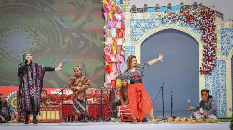 Yogyakarta-Based Music Group Enlivens International Festival in Uzbekistan