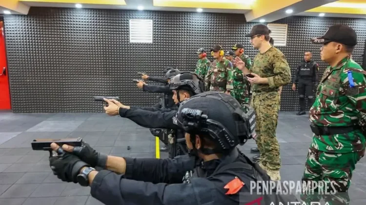 Indonesian Presidential Guard Sharpens Skills with U.S. Marine Special Operations