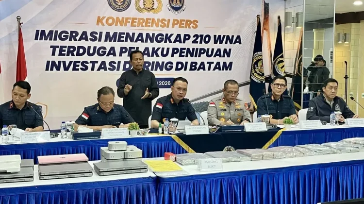 Batam Immigration Foils Online Investment Scam Involving 210 Foreign Nationals