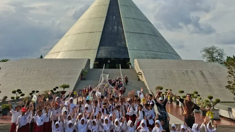 Monjali: The Iconic Tumpeng-Shaped Landmark of North Yogyakarta
