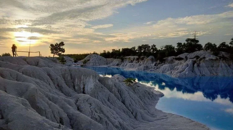 Kulong Biru: The Mesmerizing Transformation of a Tin Mine in Central Bangka