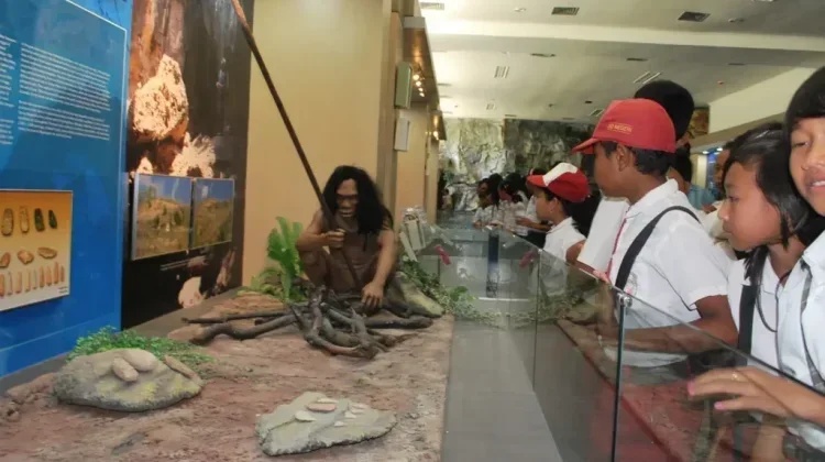 Tracing Early Humans Through Indonesia's Karst Regions
