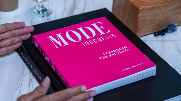 Mode Indonesia Book to Strengthen Local Designer Ecosystem