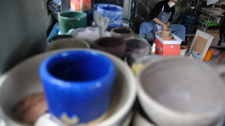 Indonesia Pushes Ceramic Tableware Exports Through Halal Certification