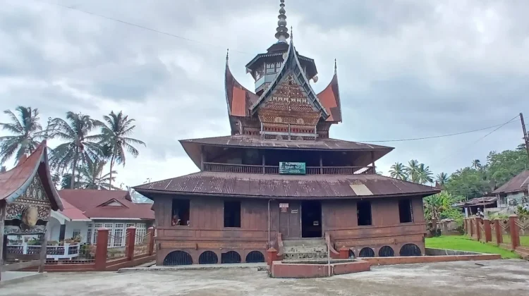 Surau Lubuk Bauk Defies Time and Earthquakes