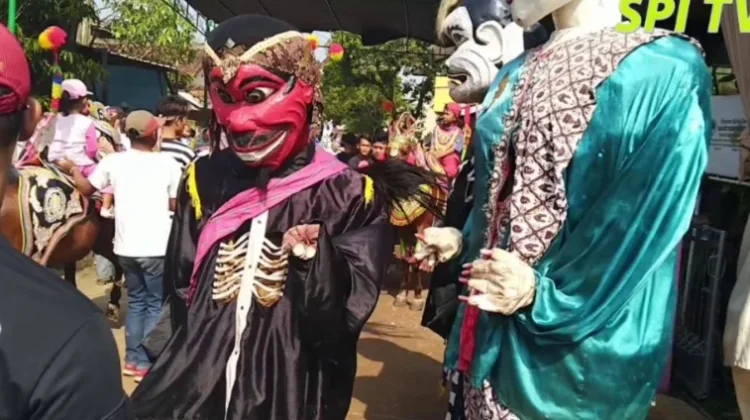Badawang, Giant Puppet Art Pride of Sundanese People