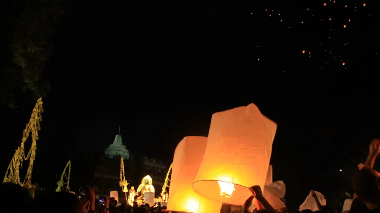 Vesak Celebrations Boost Tourism Economy at Borobudur Temple