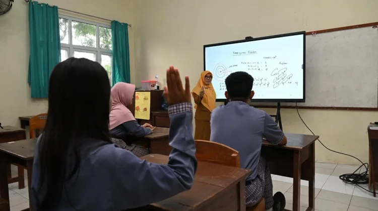 Indonesia Advances Education with Smart Classroom Technology